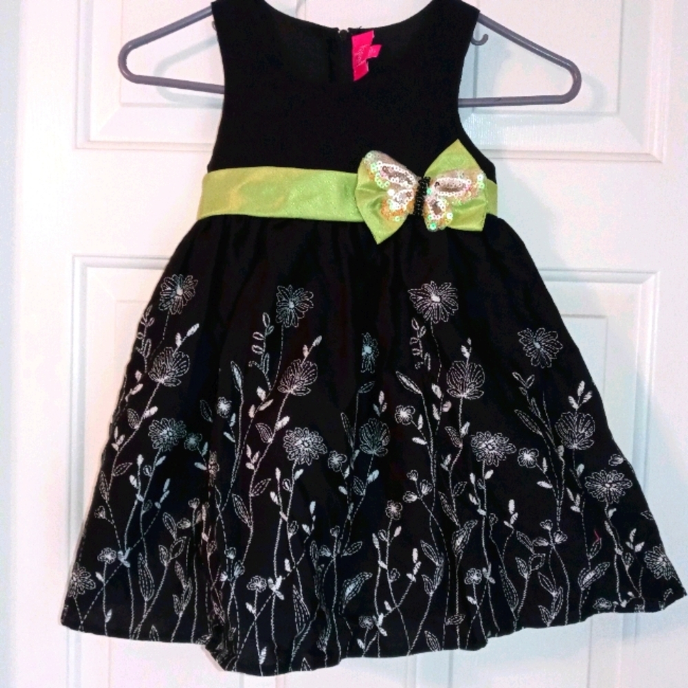 💥4/$20 GIRLS DRESS, 4T